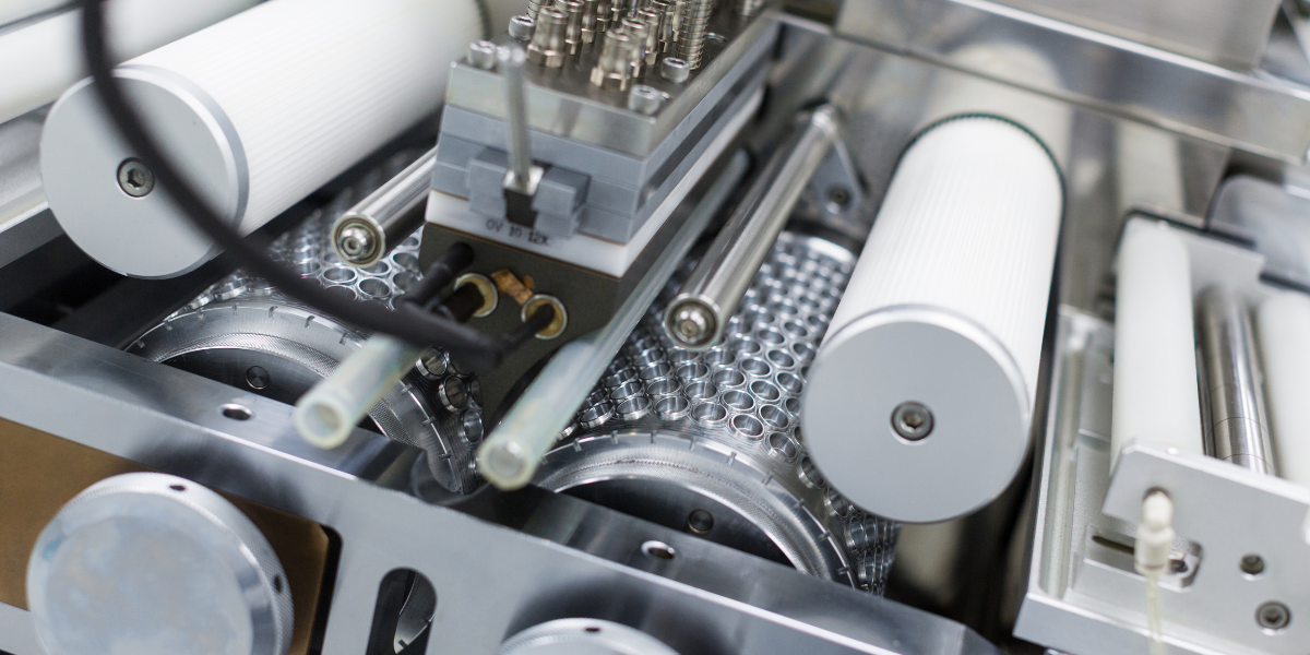 Rebobinadeira Revisora para Metragem Exata – Controle e Precisão na Produção